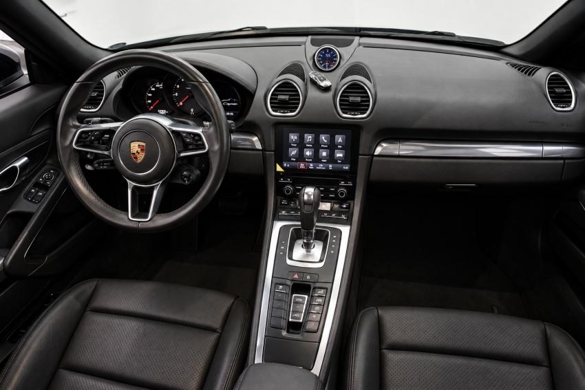 PORSCHE 718 - Foto