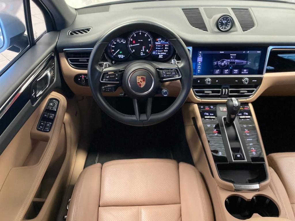 PORSCHE Macan - Foto