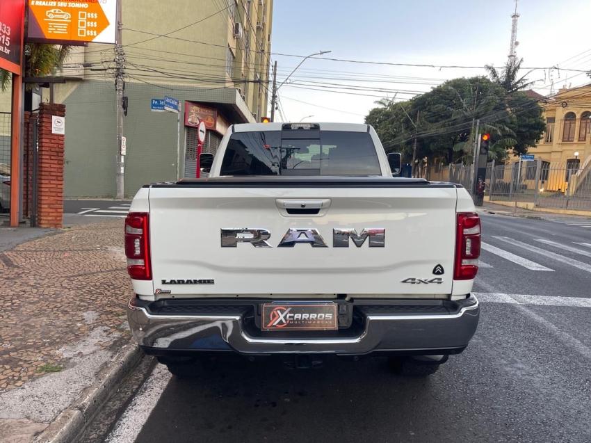 RAM 2500 - Foto
