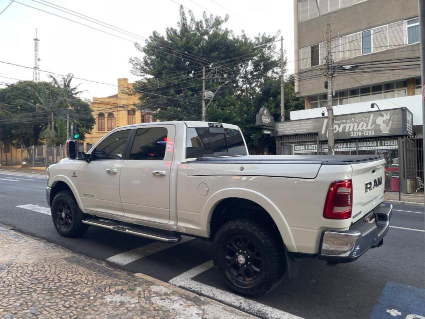 RAM 2500 - Foto
