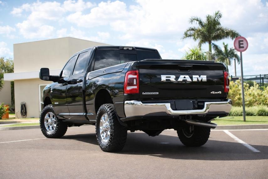 RAM 2500 - Foto