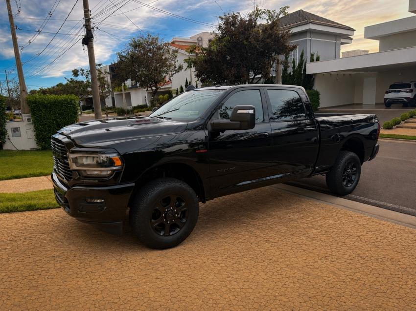 RAM 2500 - Foto