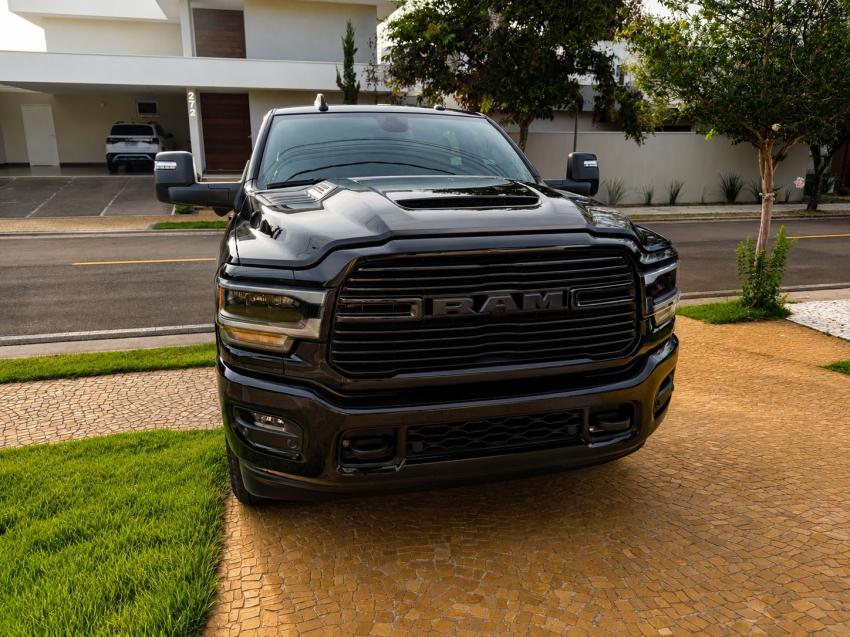RAM 2500 - Foto