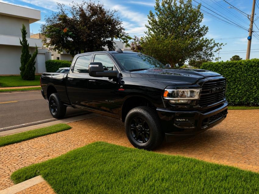 RAM 2500 - Foto