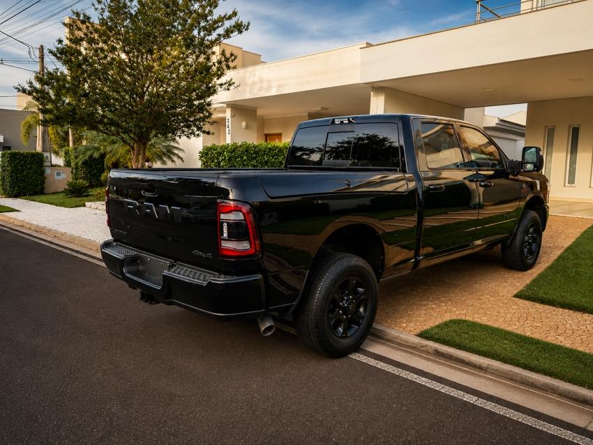 RAM 2500 - Foto