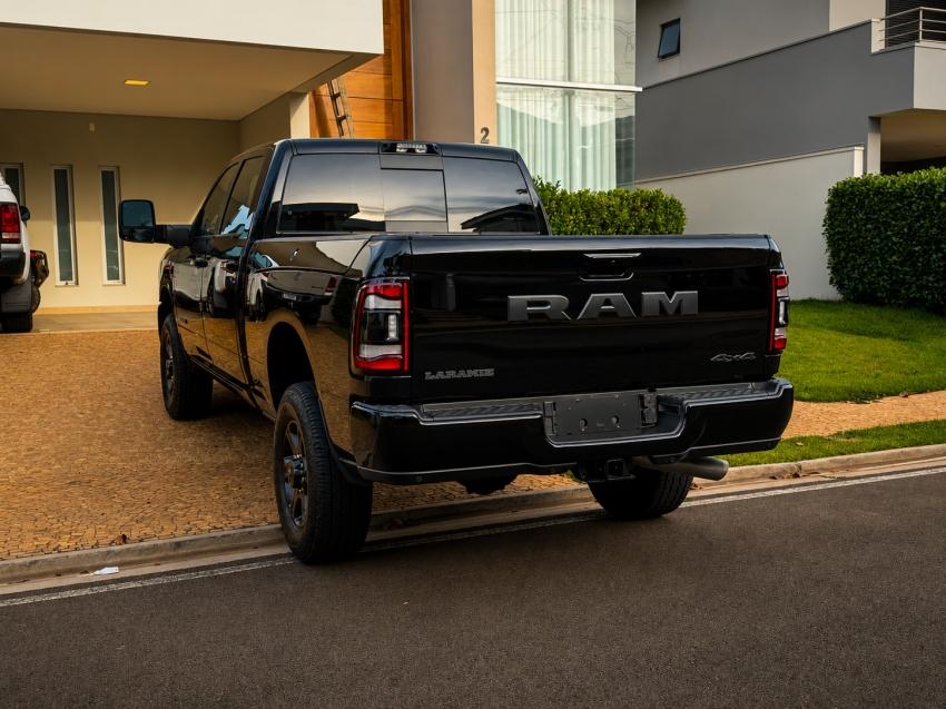 RAM 2500 - Foto