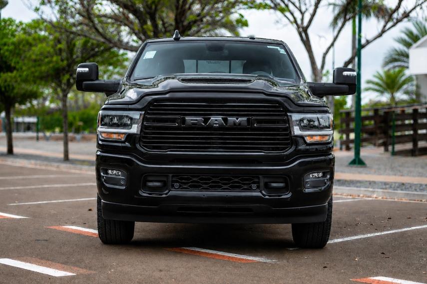 RAM 2500 - Foto