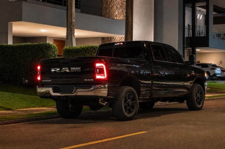 RAM 2500 - Foto