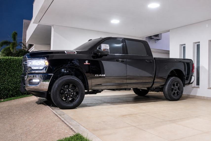 RAM 2500 - Foto