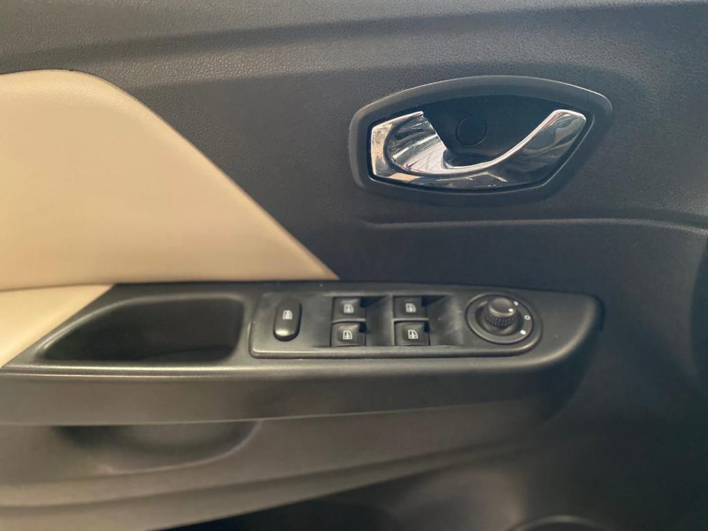 RENAULT Captur - Foto