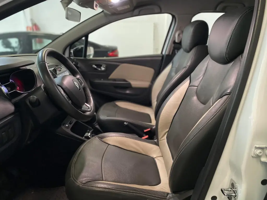 RENAULT Captur - Foto