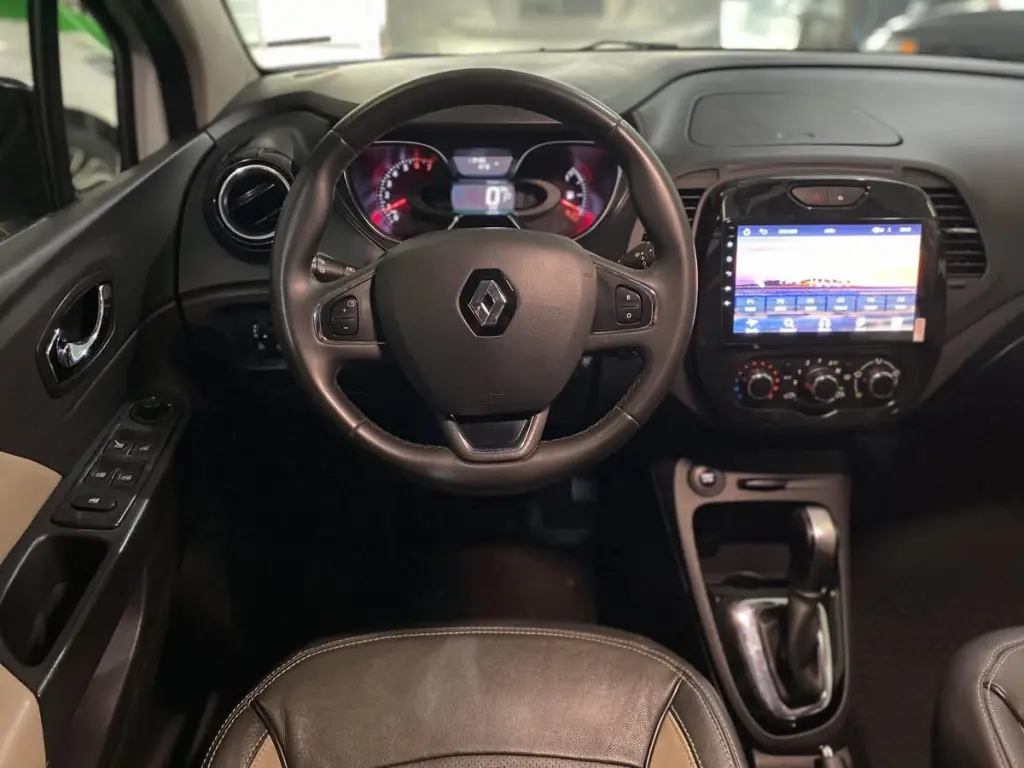 RENAULT Captur - Foto