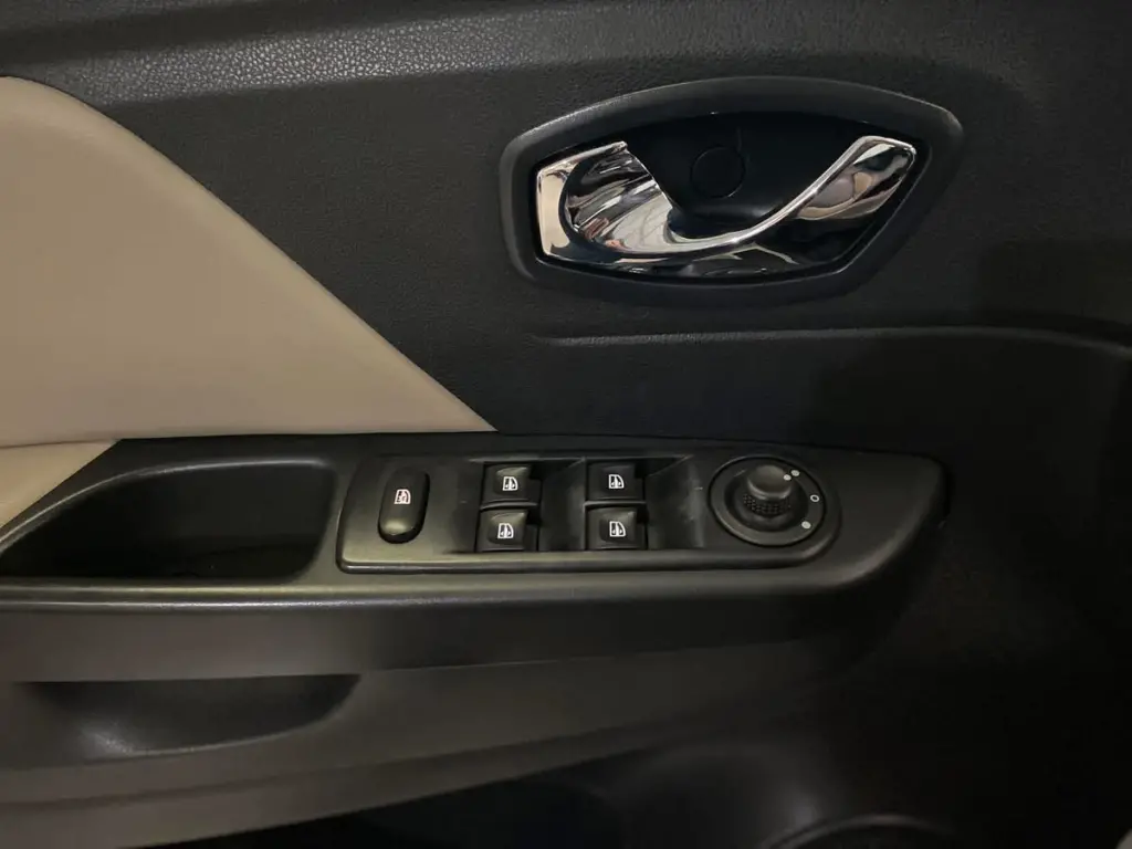 RENAULT Captur - Foto