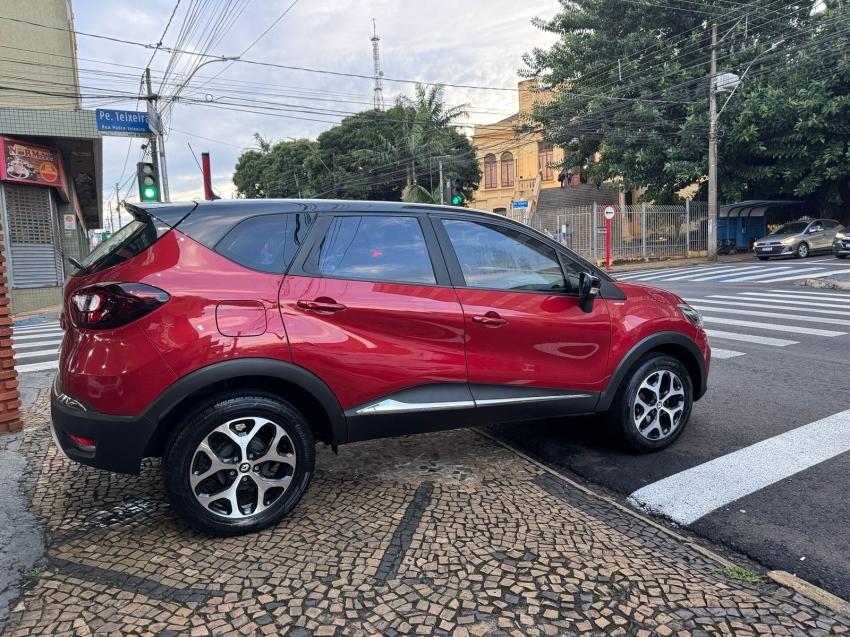 RENAULT Captur - Foto