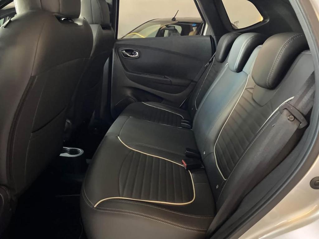 RENAULT Captur - Foto