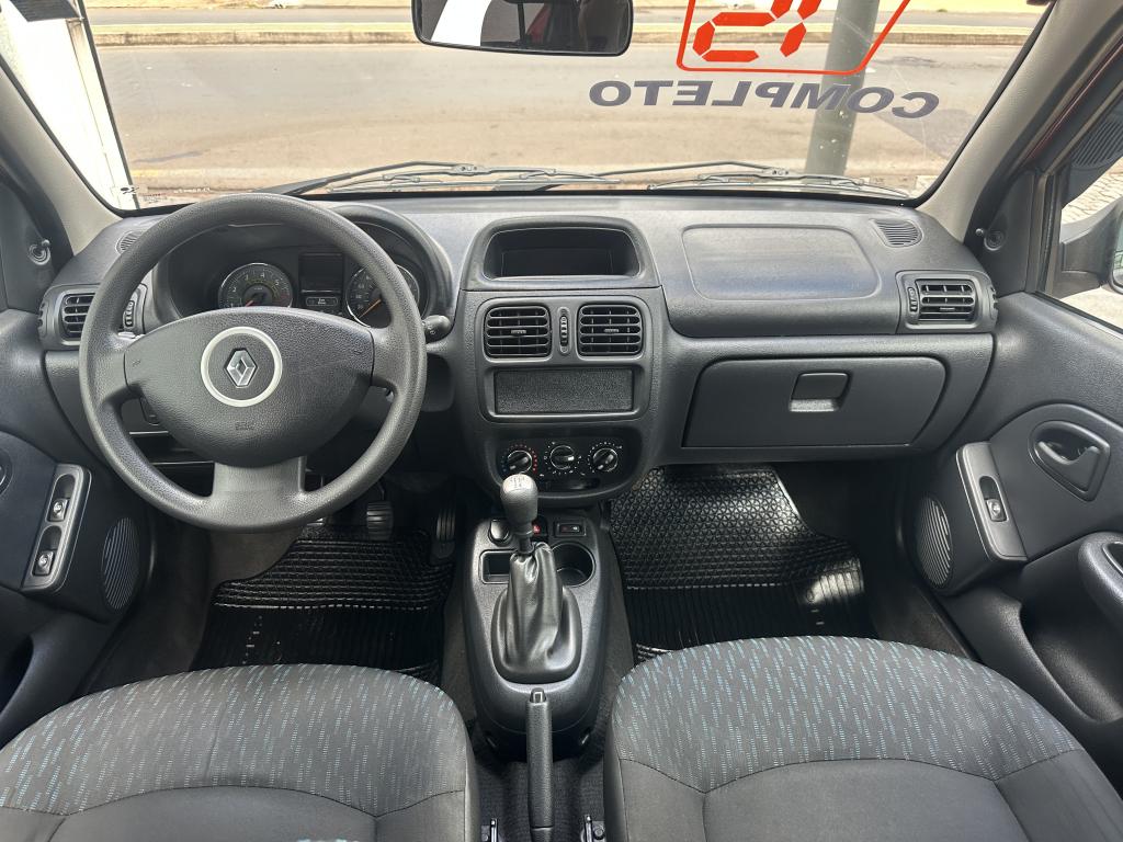 RENAULT Clio Hatch - Foto