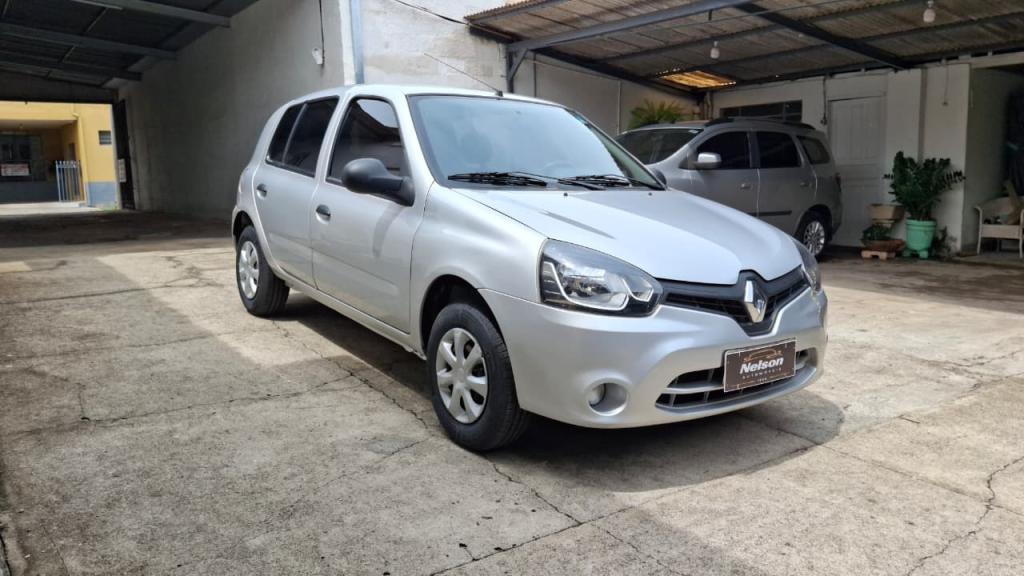 RENAULT Clio Hatch - Foto