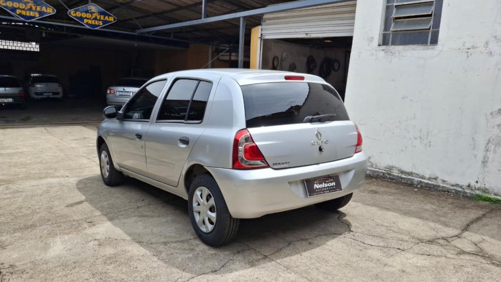 RENAULT Clio Hatch - Foto