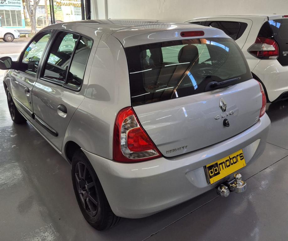 RENAULT Clio Hatch - Foto