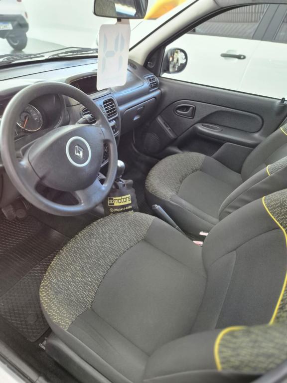 RENAULT Clio Hatch - Foto