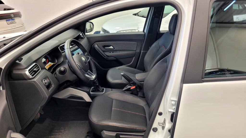 RENAULT Duster - Foto