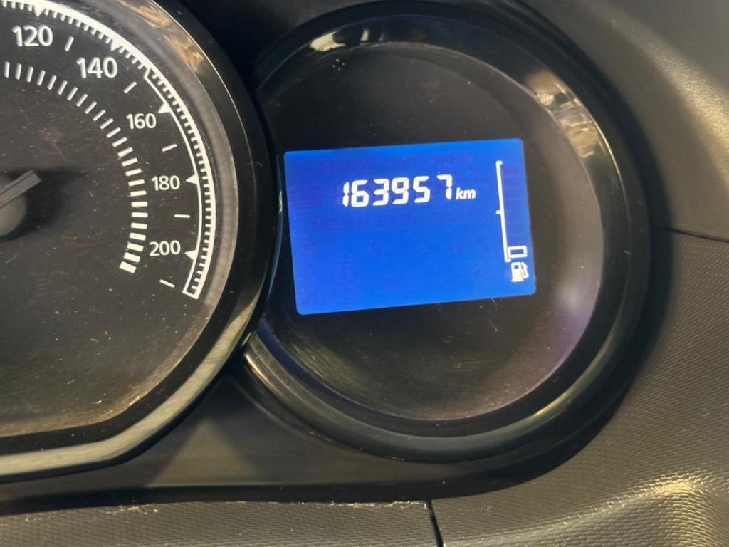 RENAULT Duster - Foto