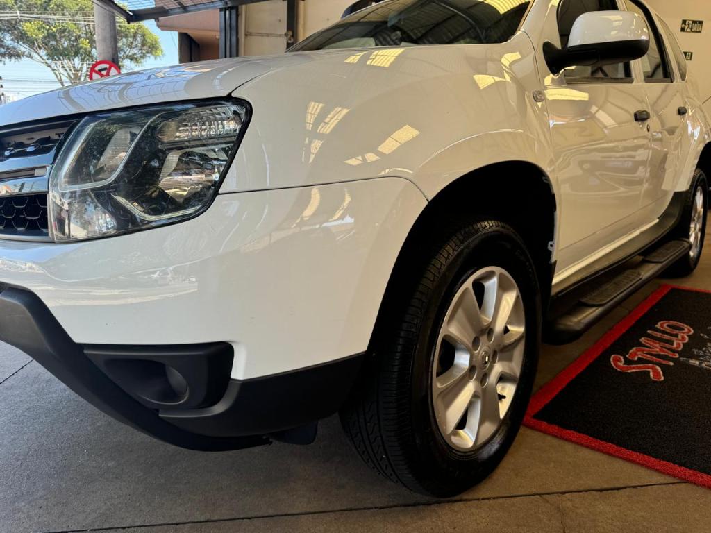 RENAULT Duster - Foto