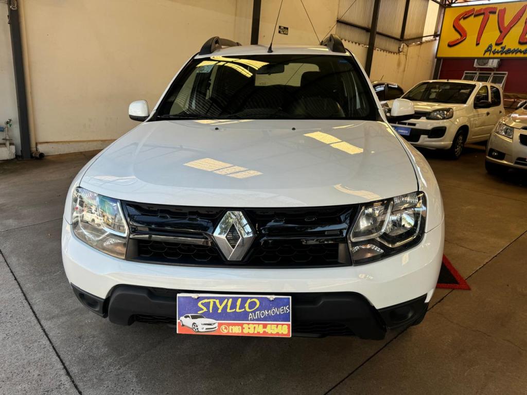 RENAULT Duster - Foto