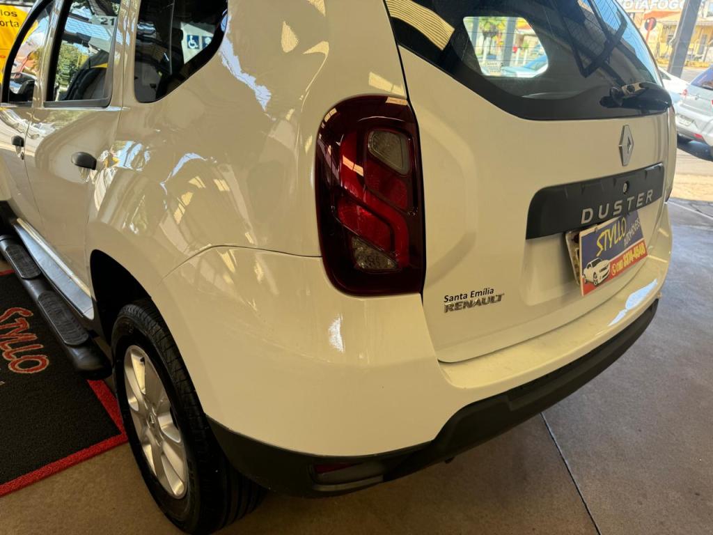 RENAULT Duster - Foto