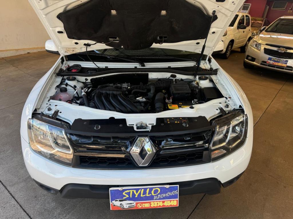 RENAULT Duster - Foto