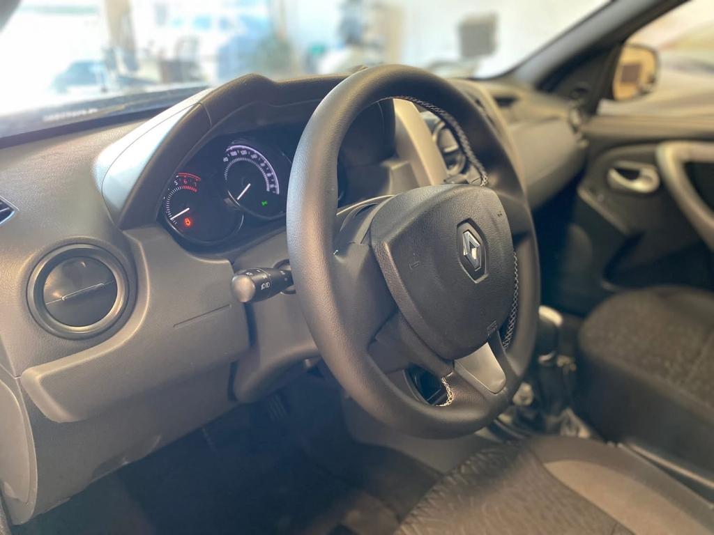 RENAULT Duster - Foto