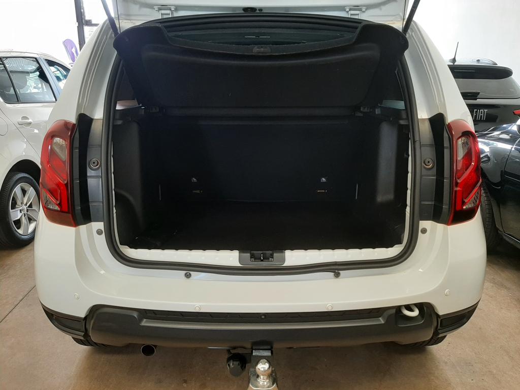 RENAULT Duster - Foto