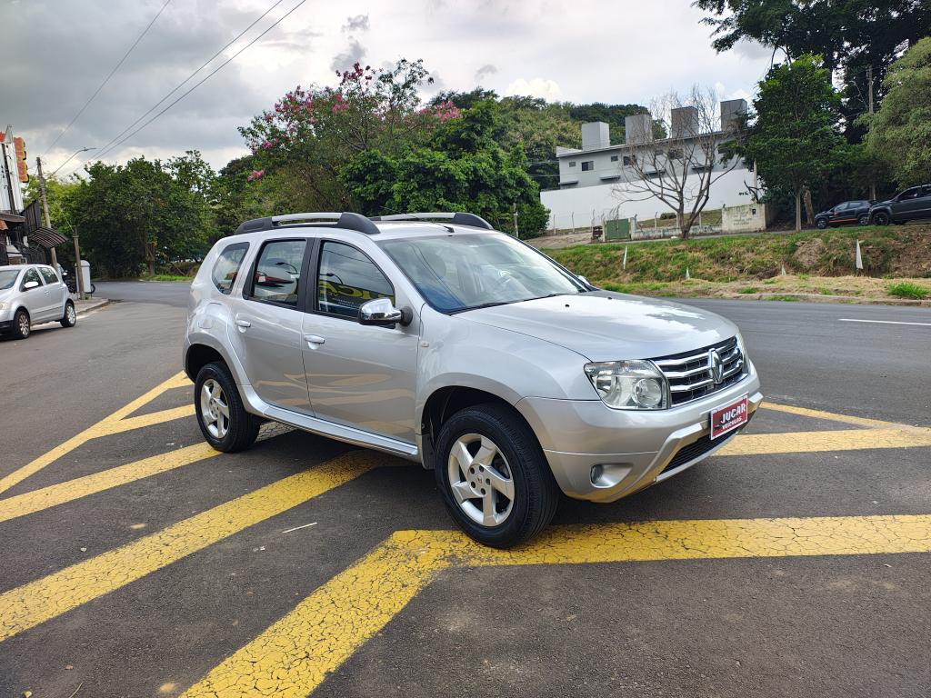 RENAULT Duster - Foto