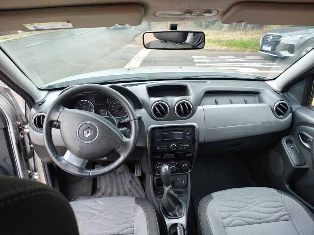 RENAULT Duster - Foto