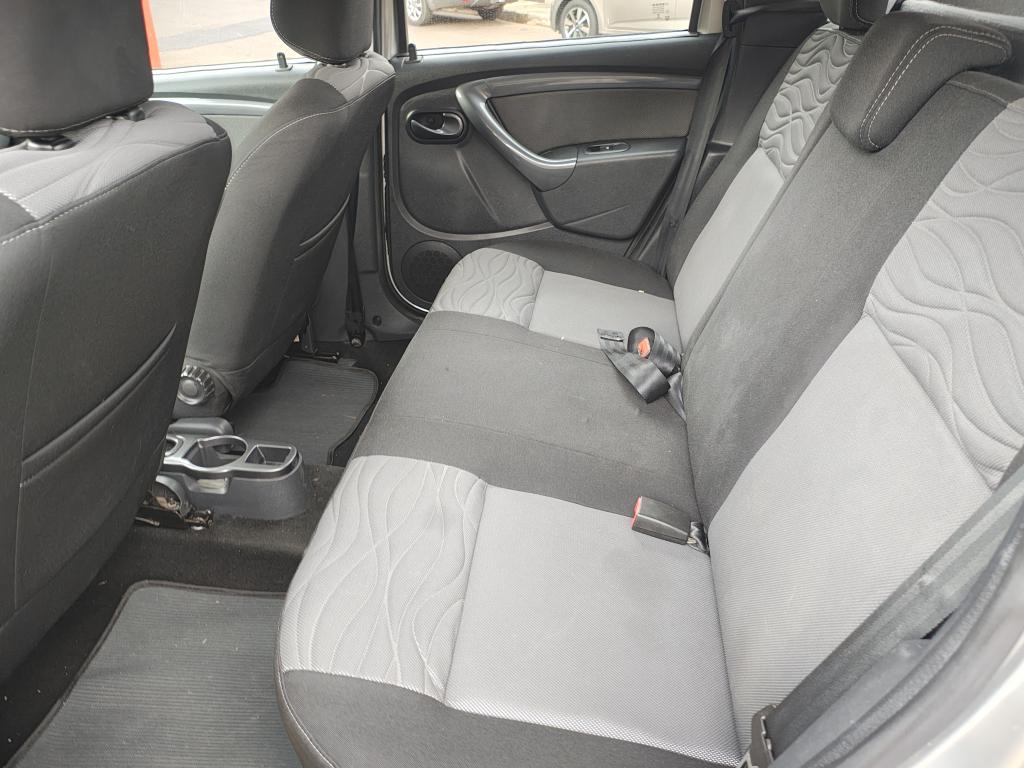 RENAULT Duster - Foto