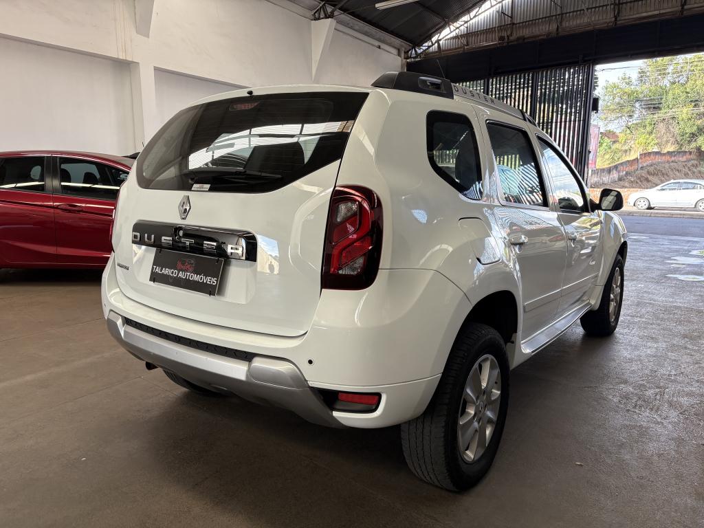 RENAULT Duster - Foto