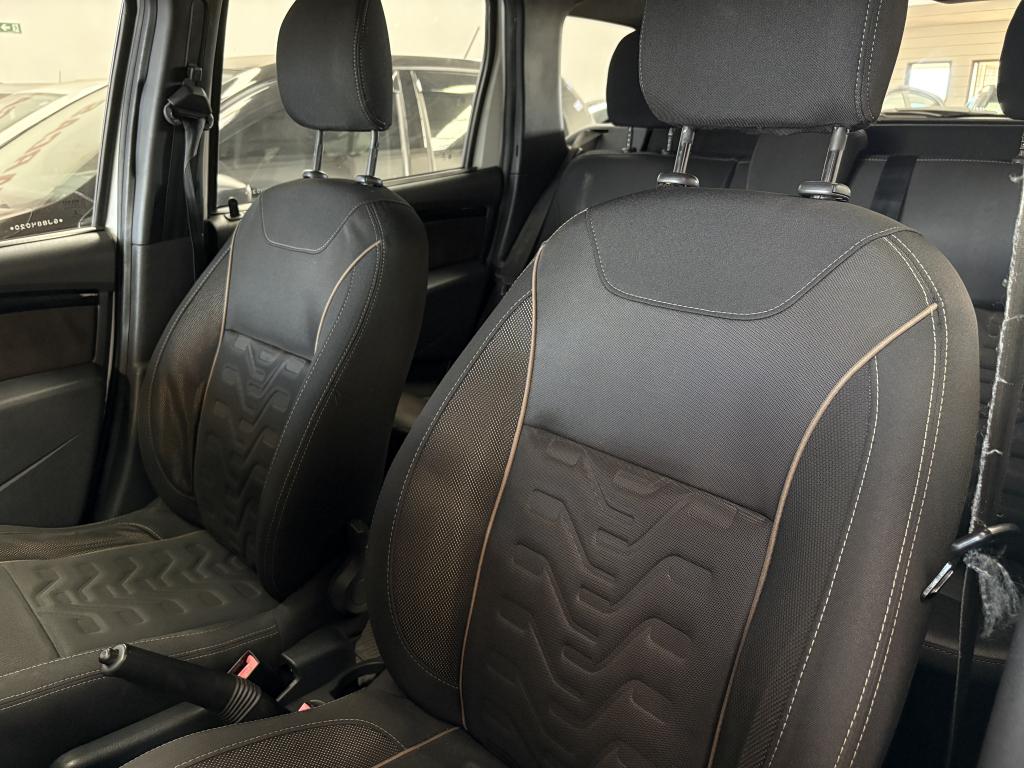 RENAULT Duster - Foto