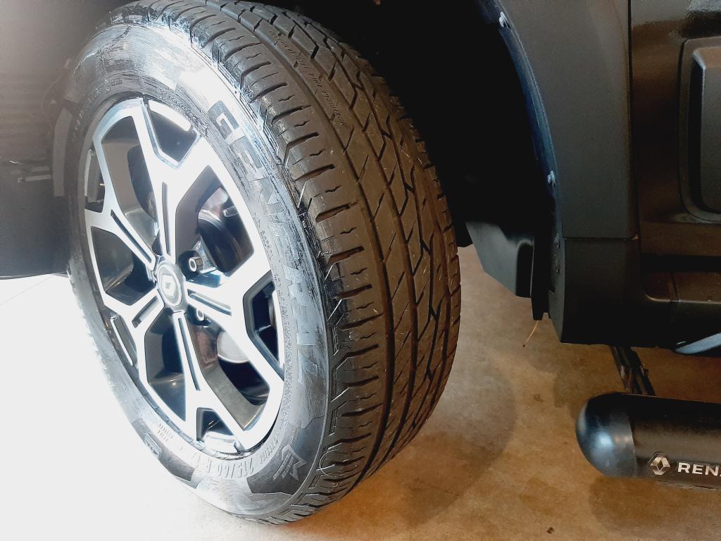 RENAULT Duster - Foto
