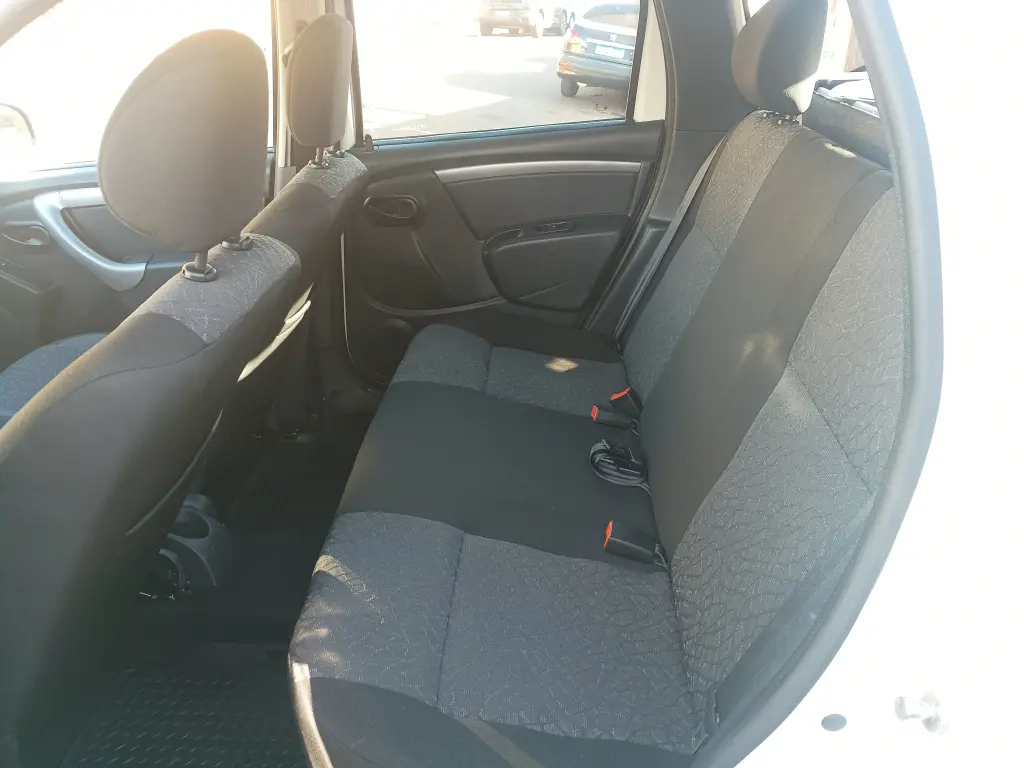 RENAULT Duster - Foto