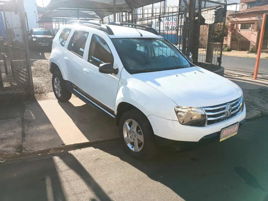 RENAULT Duster - Foto