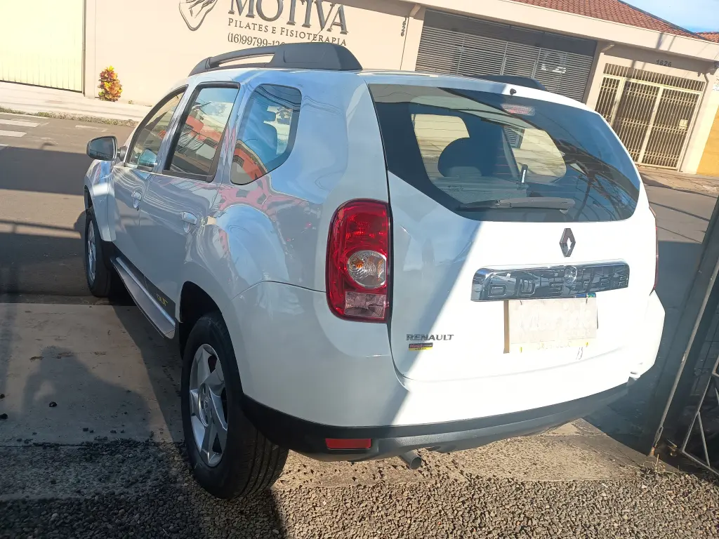 RENAULT Duster - Foto