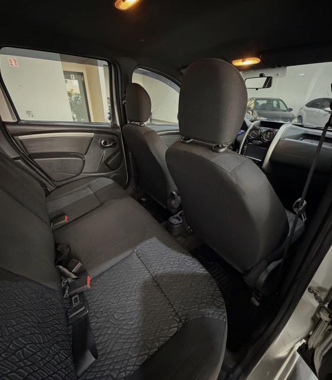 RENAULT Duster - Foto