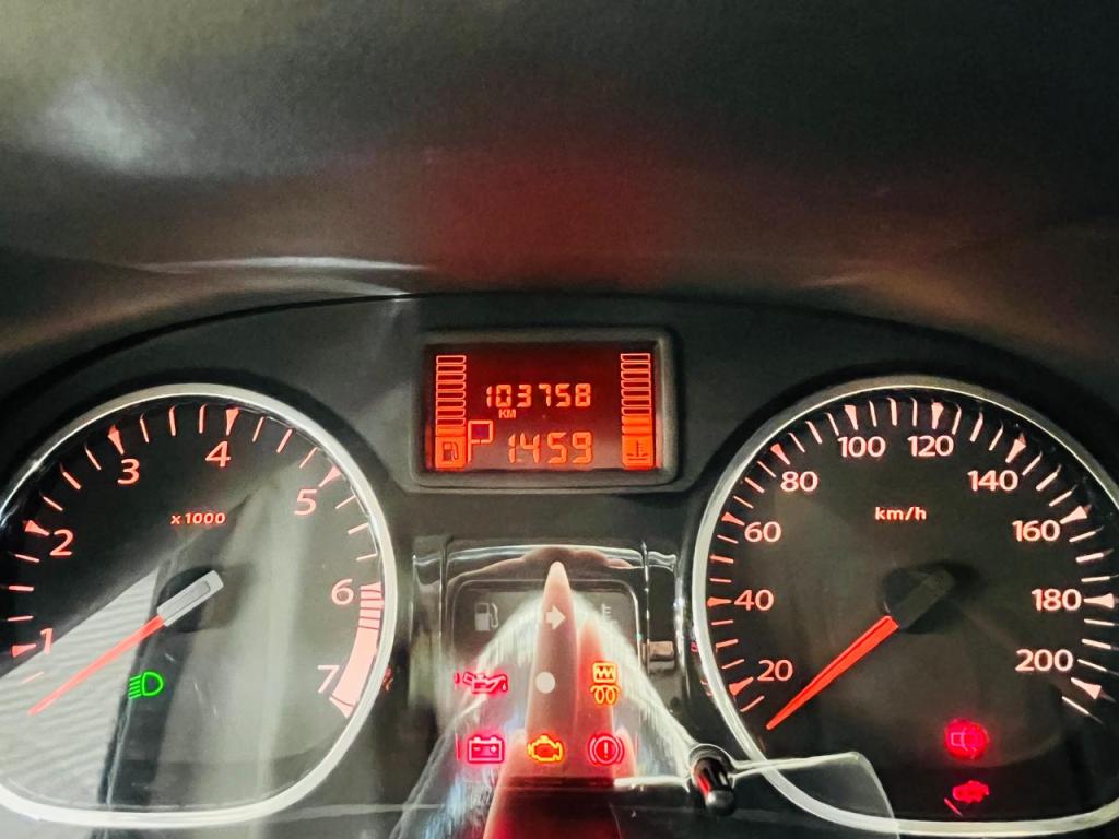 RENAULT Duster - Foto