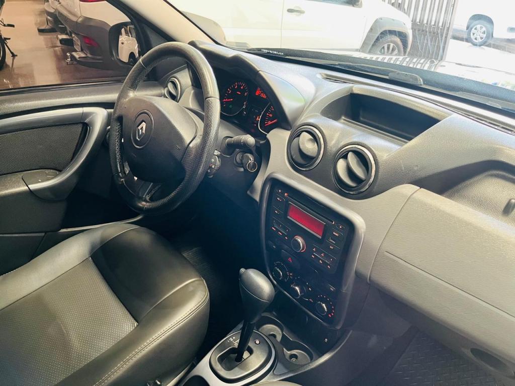 RENAULT Duster - Foto