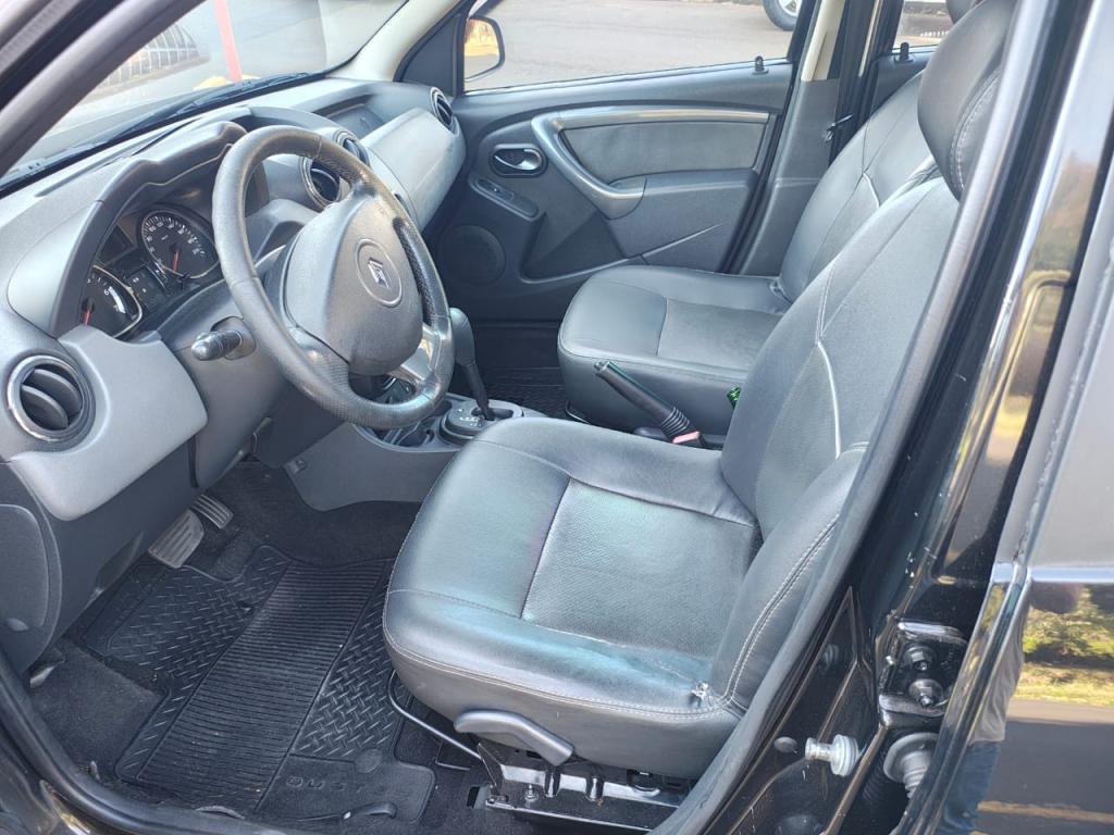 RENAULT Duster - Foto