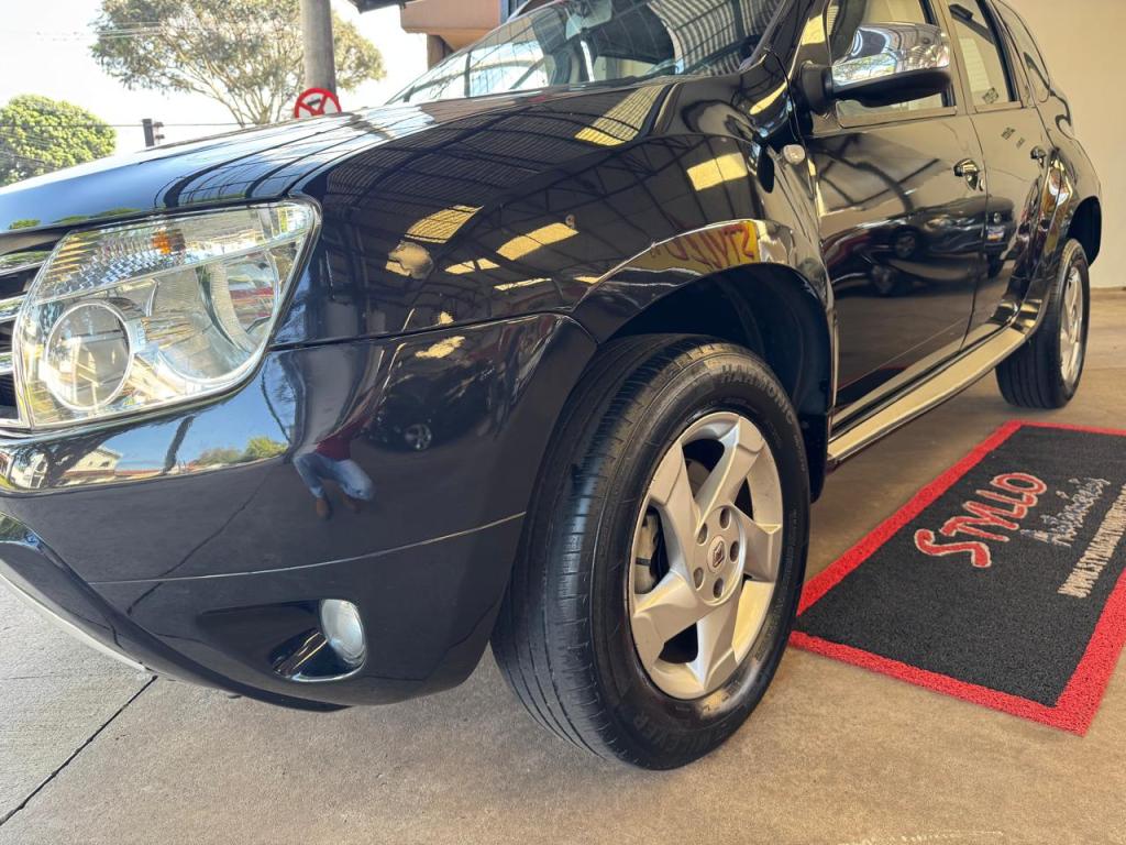 RENAULT Duster - Foto