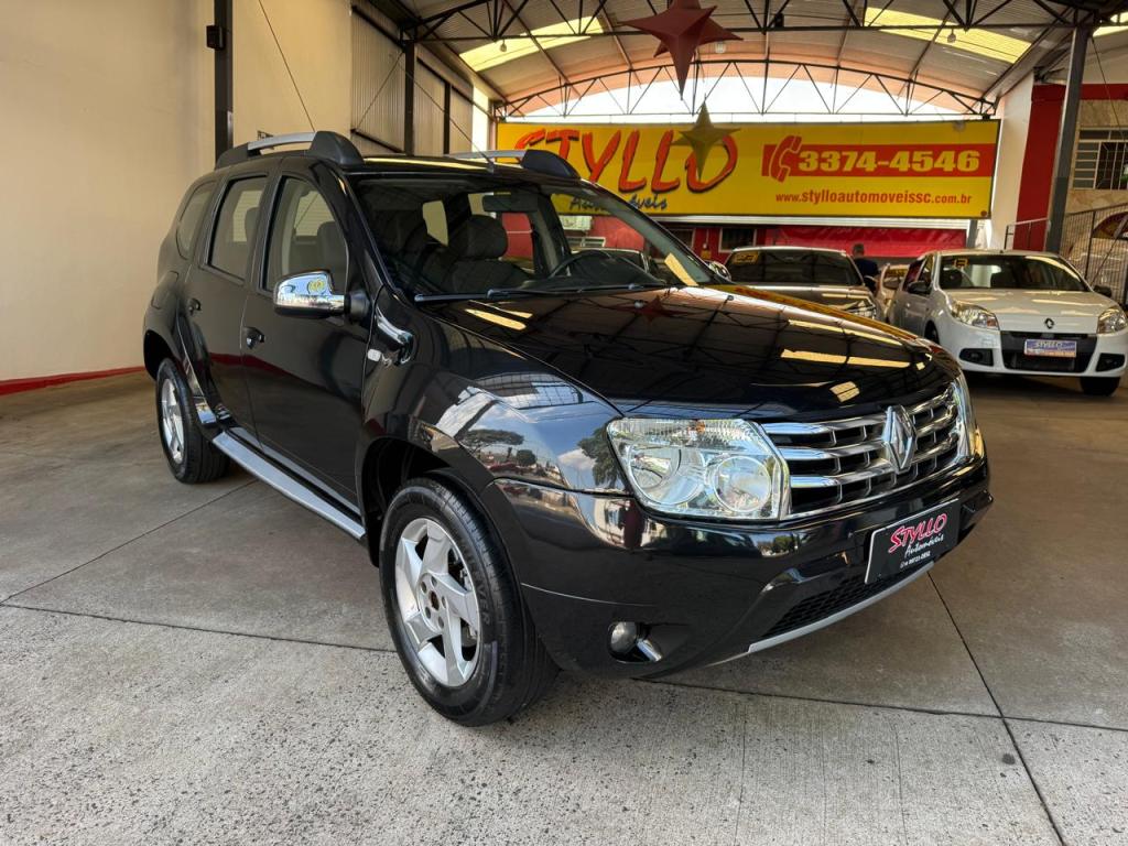 RENAULT Duster - Foto