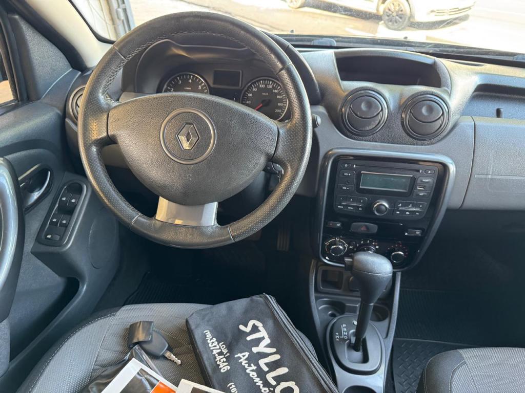 RENAULT Duster - Foto
