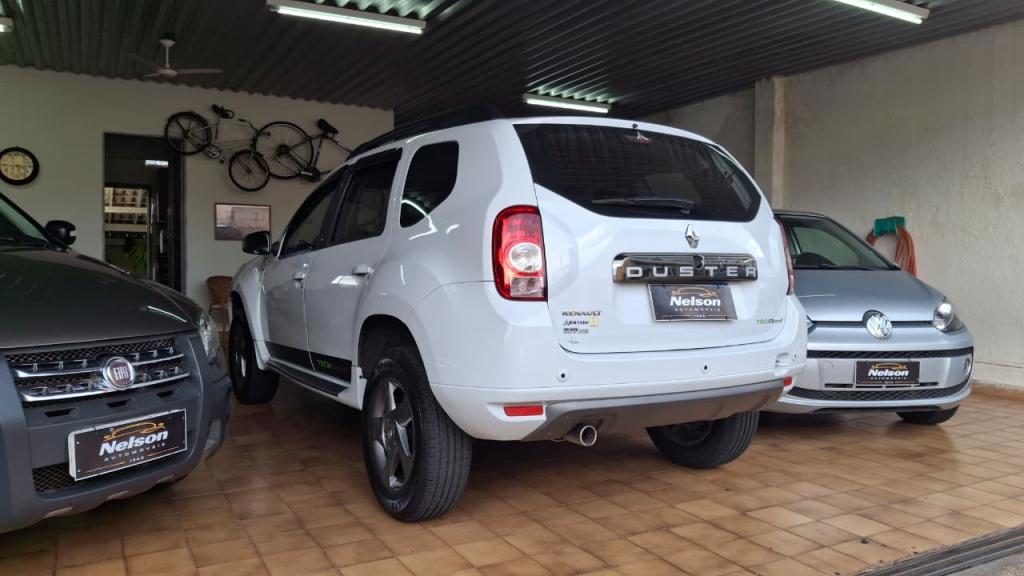 RENAULT Duster - Foto