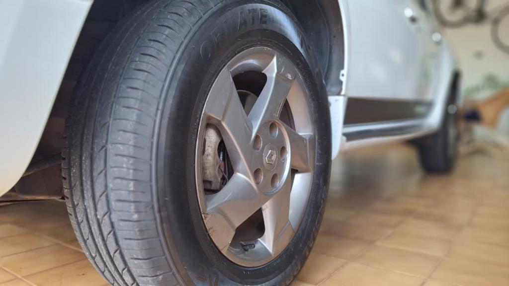 RENAULT Duster - Foto